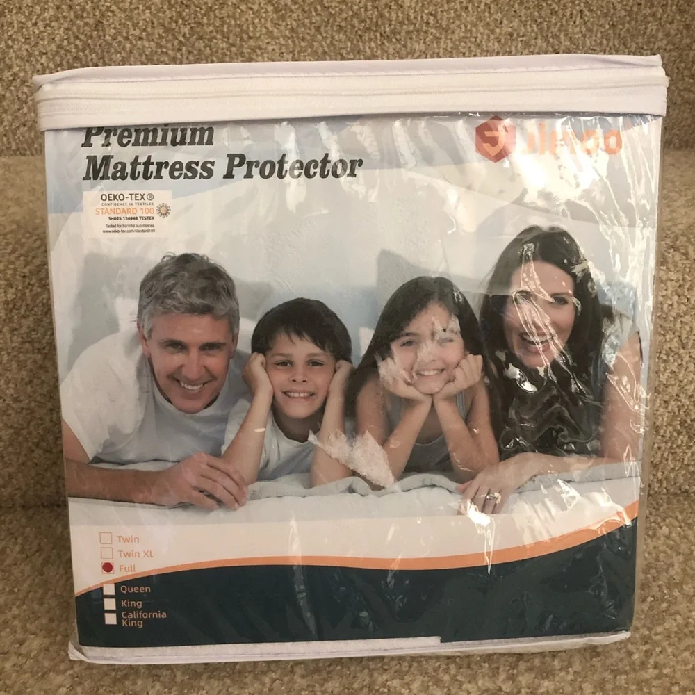 Premium Waterproof Mattress Protector Bed Cover Pad - Full size